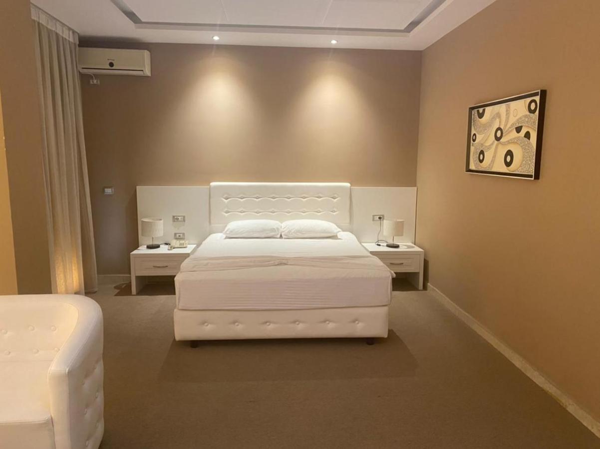 Hotel Continental Durrës Eksteriør bilde