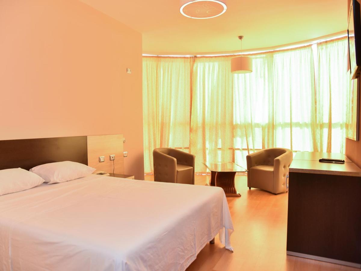 Hotel Continental Durrës Eksteriør bilde