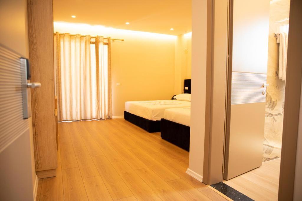 Hotel Continental Durrës Eksteriør bilde